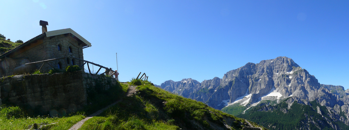 Rifugi e Bivacchi d''Italia.......